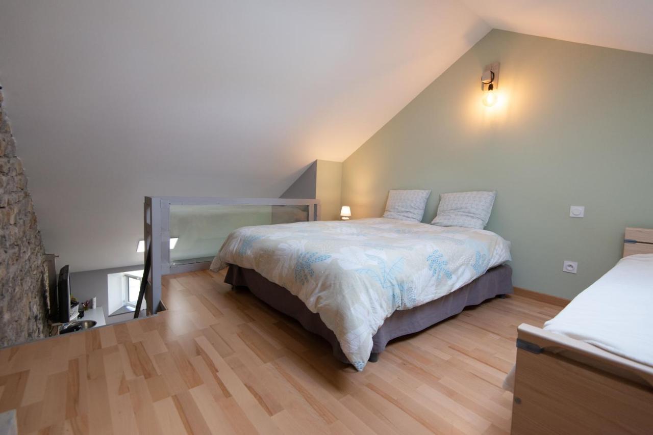 Gite L'Atelier De Tournerie Montigny-sur-l'Ain Exteriör bild
